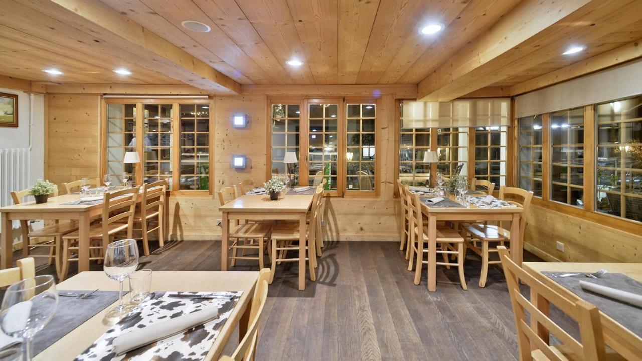 Hotel Restaurant Les Lilas Ле-Дьяблере Экстерьер фото